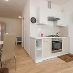 Stunning In With Wifi Апартаменты Турань
